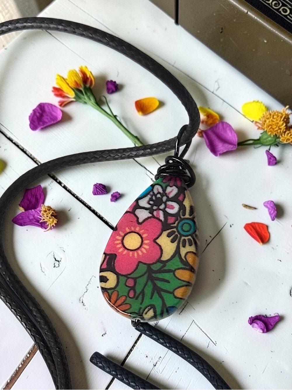 5 For $25💫Colorful Floral Teardrop Pendant Necklace